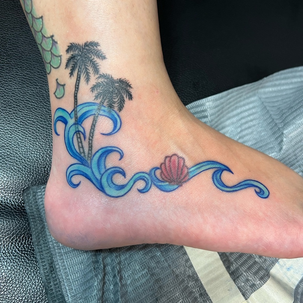 Showing my fav @swimstyles my new ink